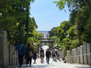 光の道　宮地嶽神社